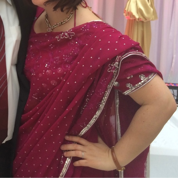 Beautiful Saree! - Picture 10 of 11